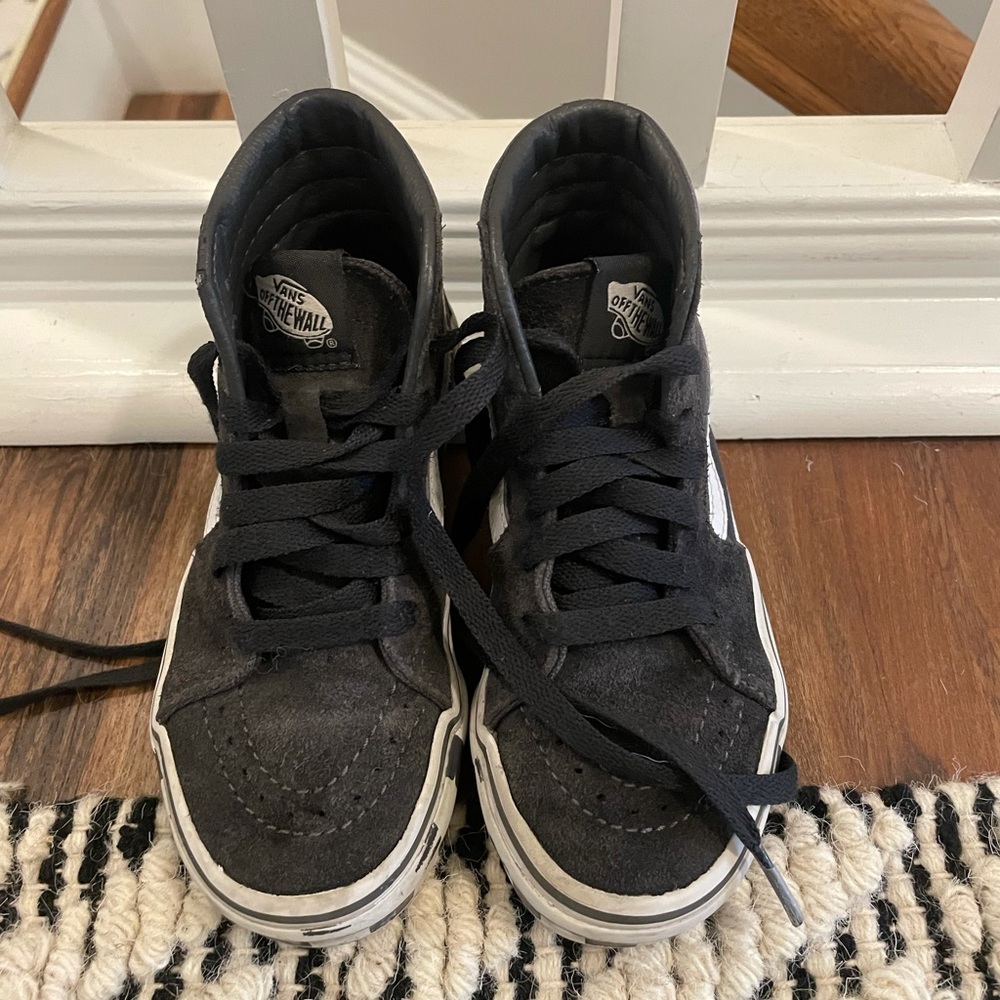 Boys cans hightops